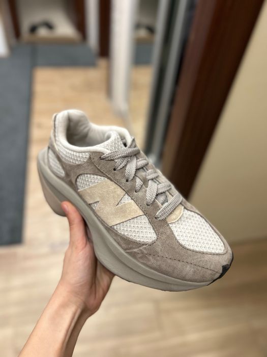 Обувки new balance