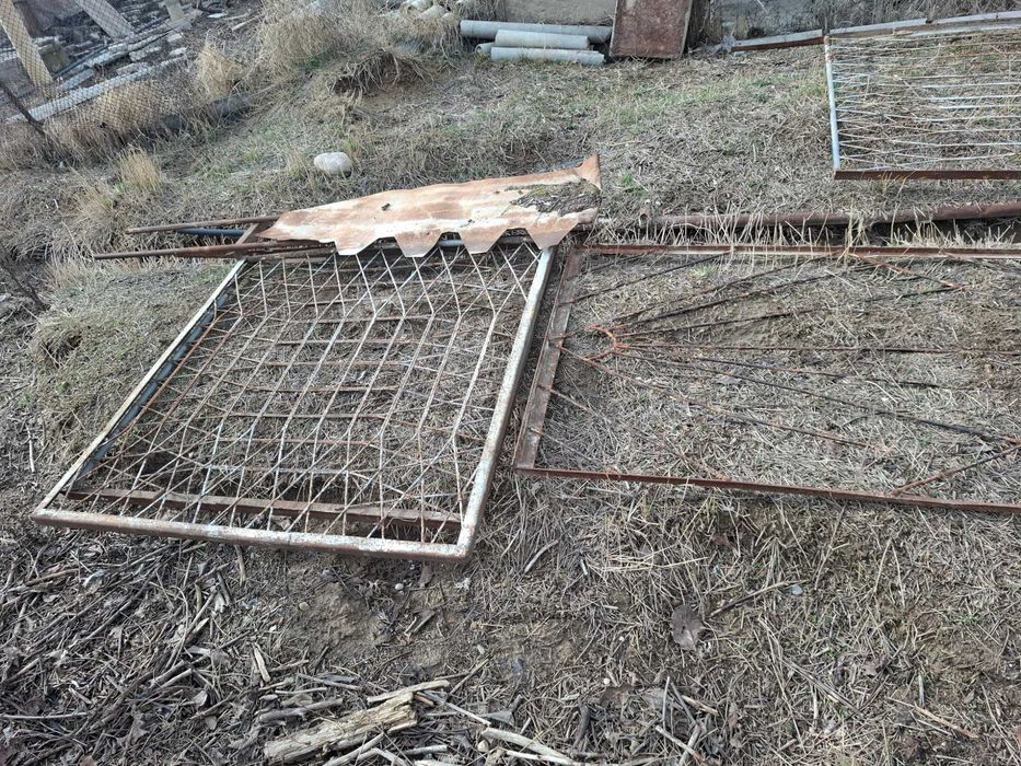 Решетка, дверь металлическая