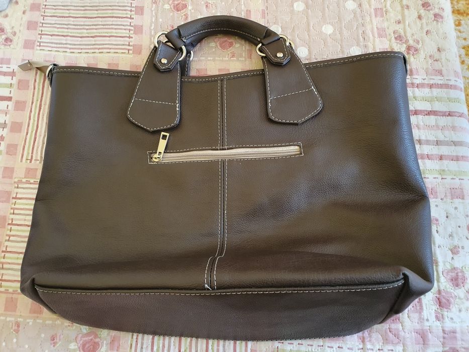 Нова голяма дамска чанта в кафяво