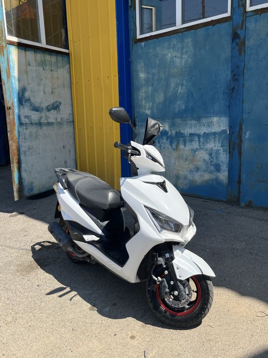 M8 pro LIYA в хорошем состояний