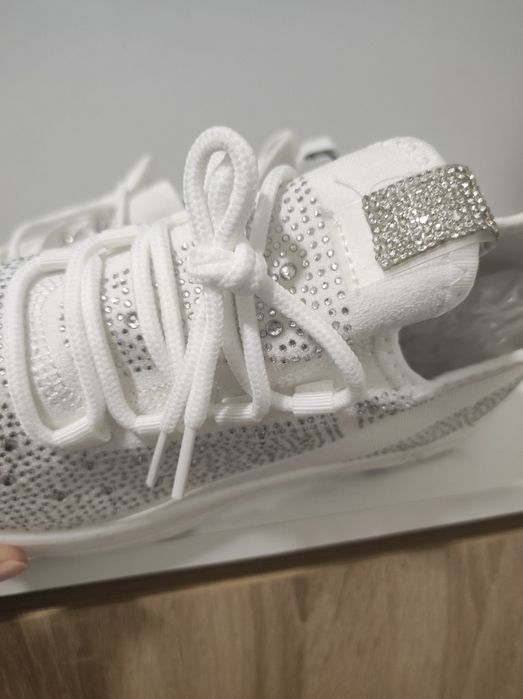 Маратонки с камъни Anna Field