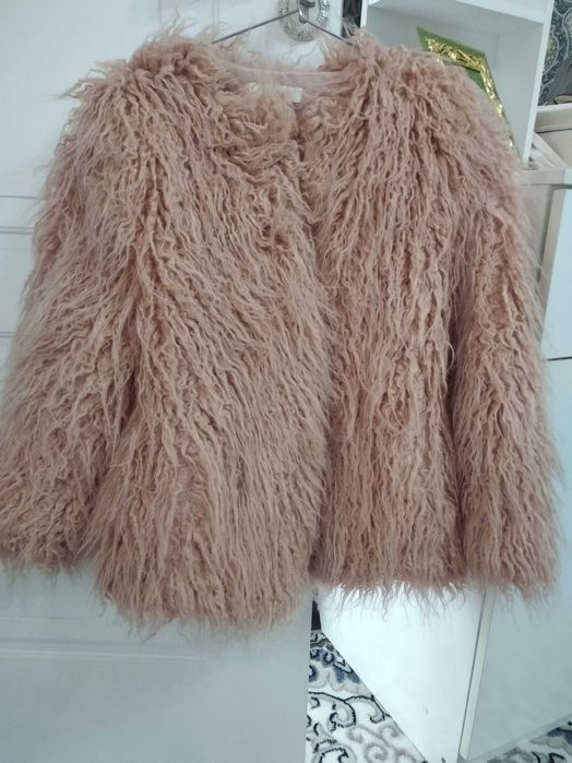 Полушубка H&M, лама ЭКО мех, в S размере