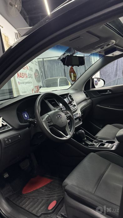 Hyundai Tucson.