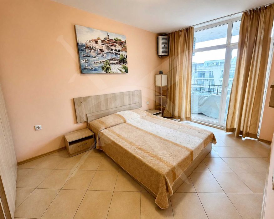 Продава се Двустаен апартамент в к.к. Слънчев бряг - 75 кв.м за 1000 €/кв.м - Снимка #1
