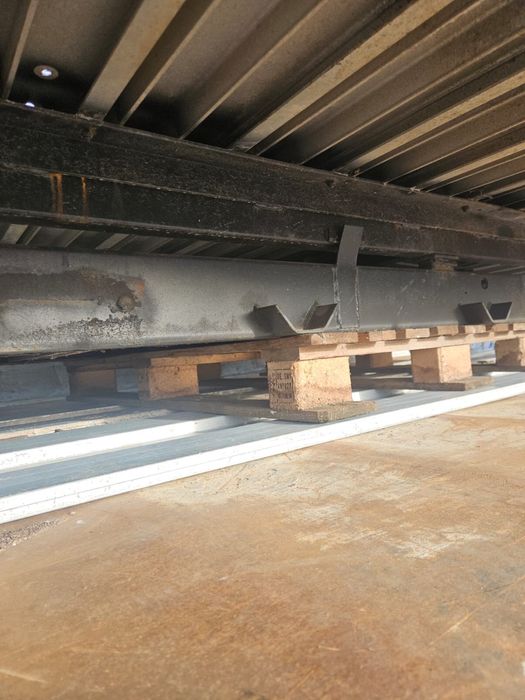 Bena basculabila Iveco Daily