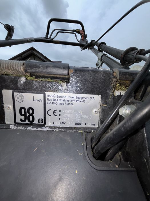 Mașină tuns iarba Honda hrh 536