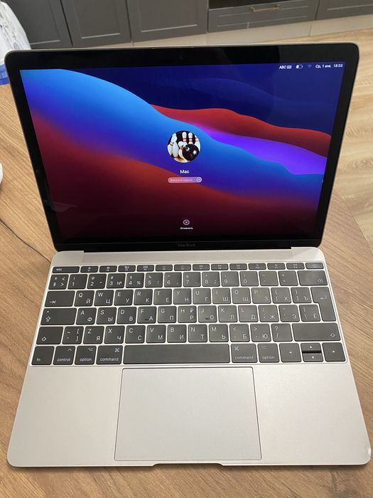 Apple MacBook (model A1534), в идеальном состоянии.