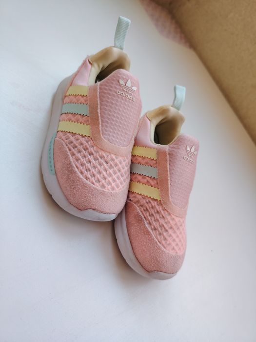 Детски маратонки Adidas 22 номер