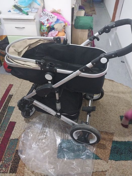 Продам коляску срочно