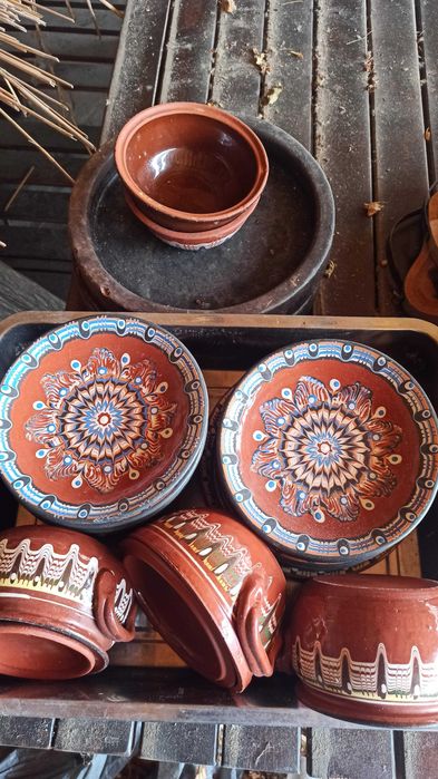 Продавам сачове и битови чинии