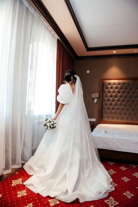 Платье  свадебное