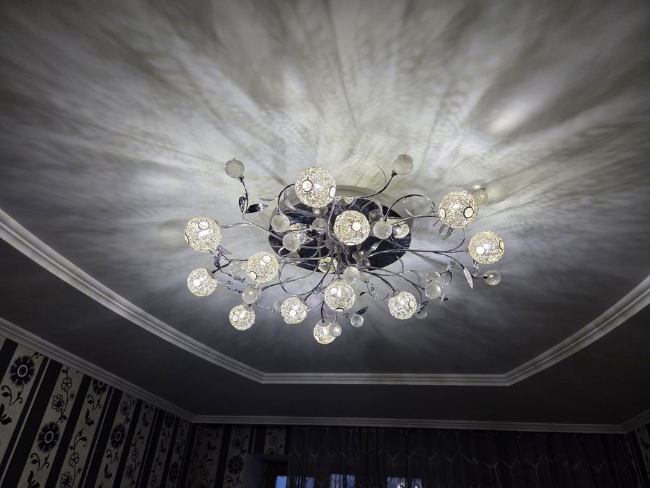 Продам люстру,в хорошем состоянии.