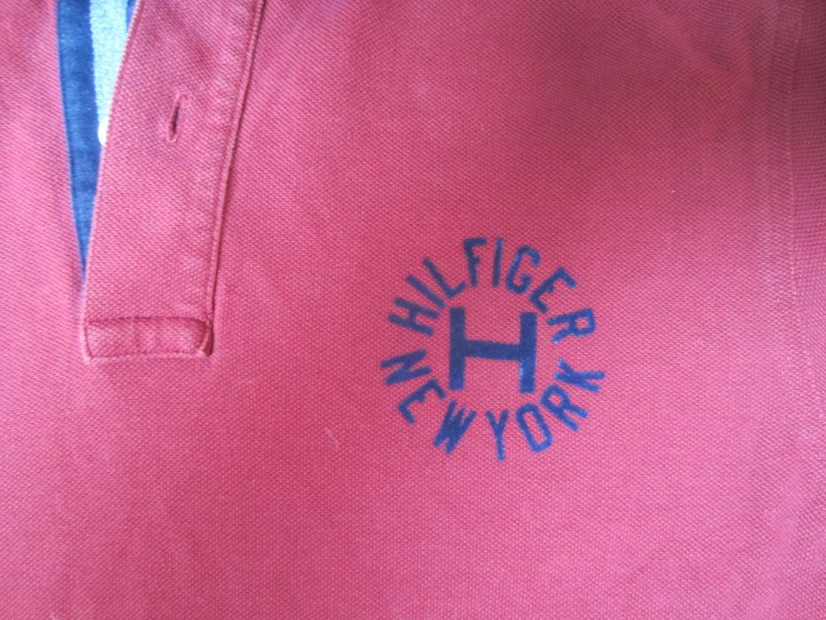 Tricou Tommy Hilfiger,masura M,2 nasturi inscriptionati,bumbac