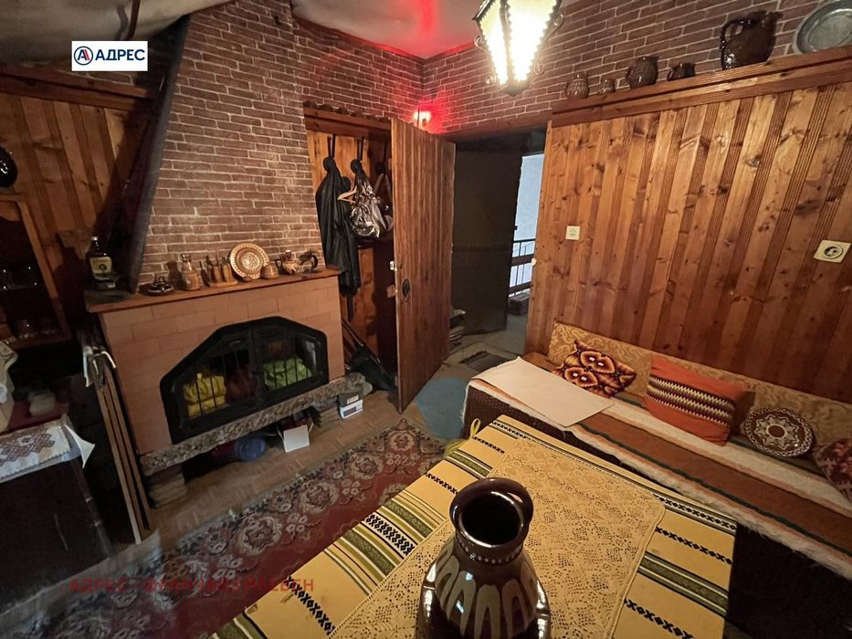 Продава се Тристаен апартамент в Ловеч, Център - 101 кв.м за 1139 €/кв.м - Снимка #11