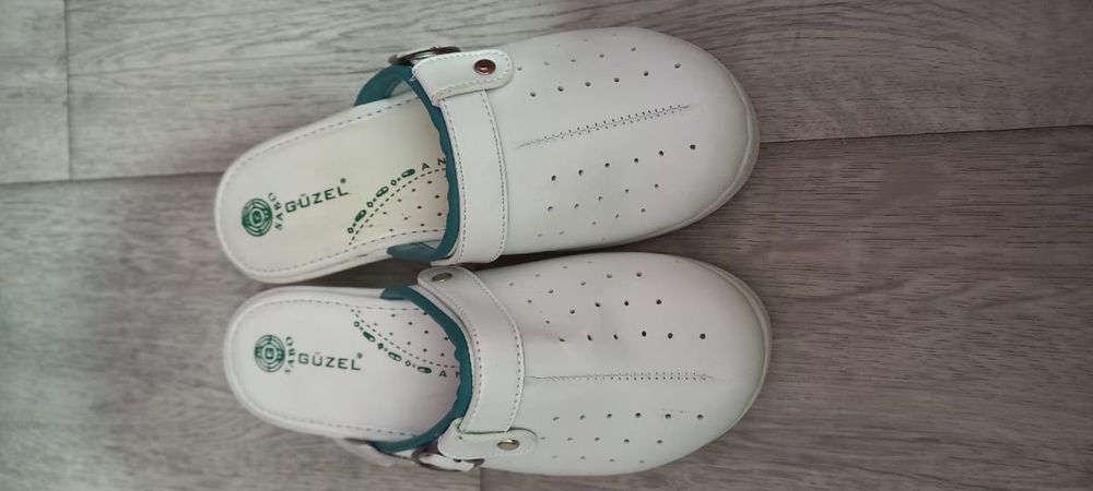 Обувь медицинская.