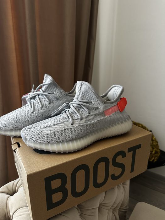 Adidas Yeezy 350 V2 tail light gri [ Toate Marimile ]