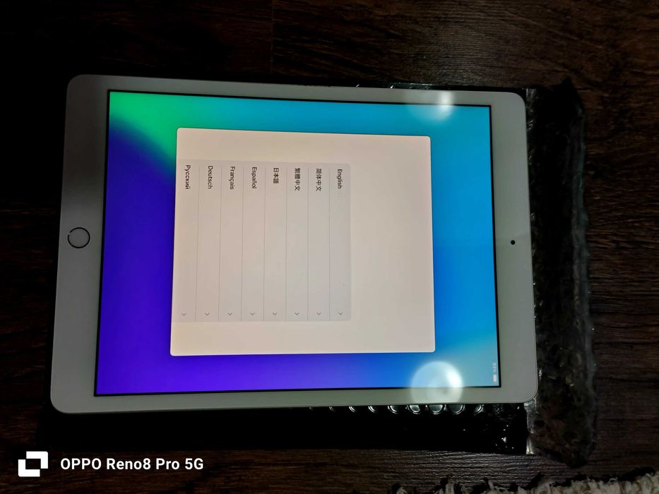 2020 Apple IPad 10.2 inch gen Wi-fi 32gb silver