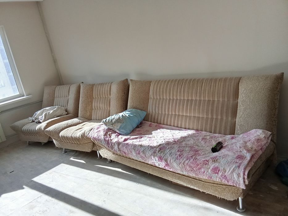 Диван и кресло продается