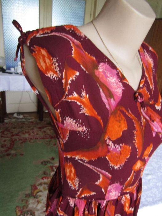 Rochie din voal Georgette, grena cu imprimeu, marime 38