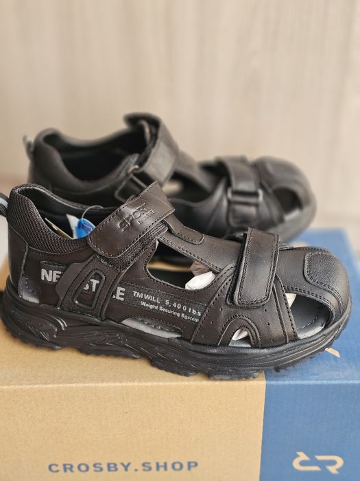 Продаются сандалии на мальчика 36-й размер