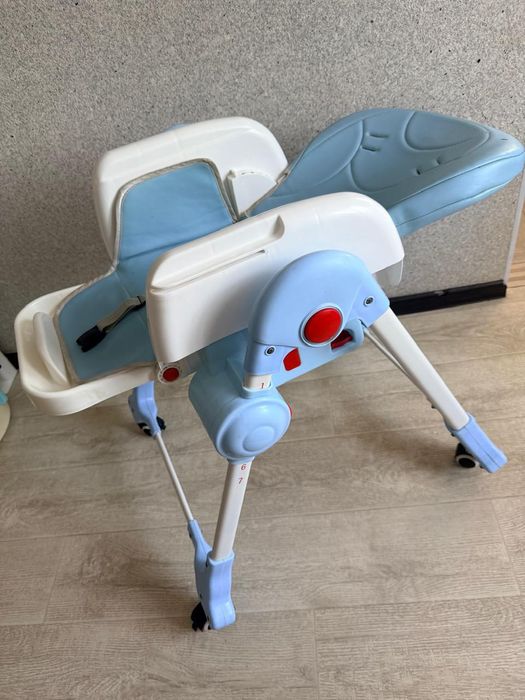 Детский стул для кормления.