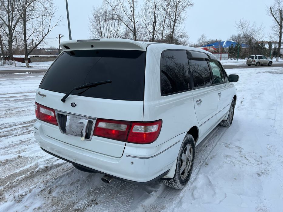 Продам автомобиль Ниссан Пресаж