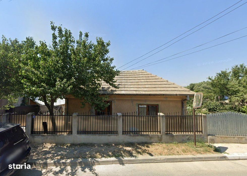 Casa P - 77mp + Teren 1.065 mp, Turcoaia