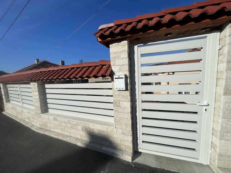 Оградни пана тип ранчо