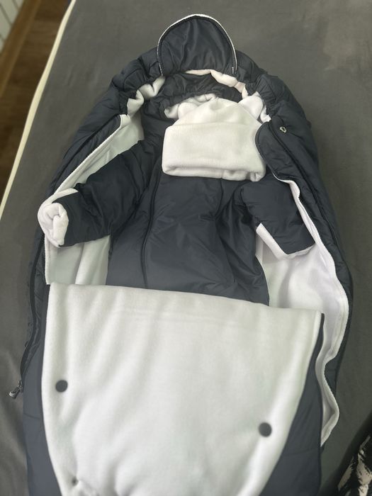 Продам конверт комплект на выписку