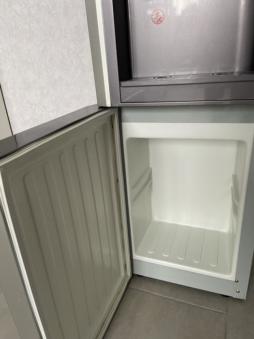 Кулер для воды напольный