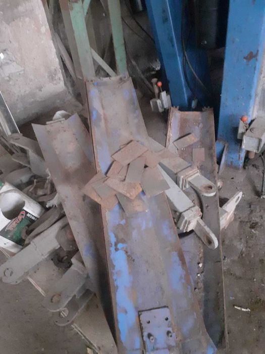 Продаётся автомобильный подъёмник для легковых автомобилей.