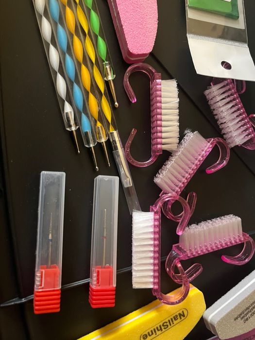 Лот за маникюр печка и д-р