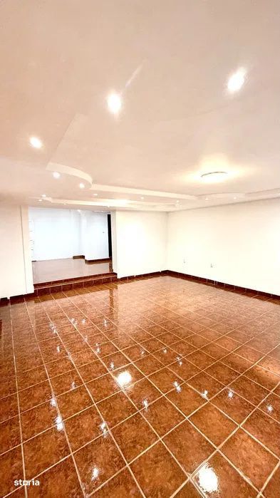 Spatiu comercial cartierul Strand