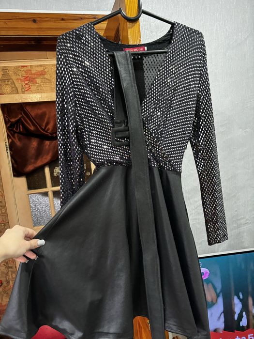 Платье вечернее