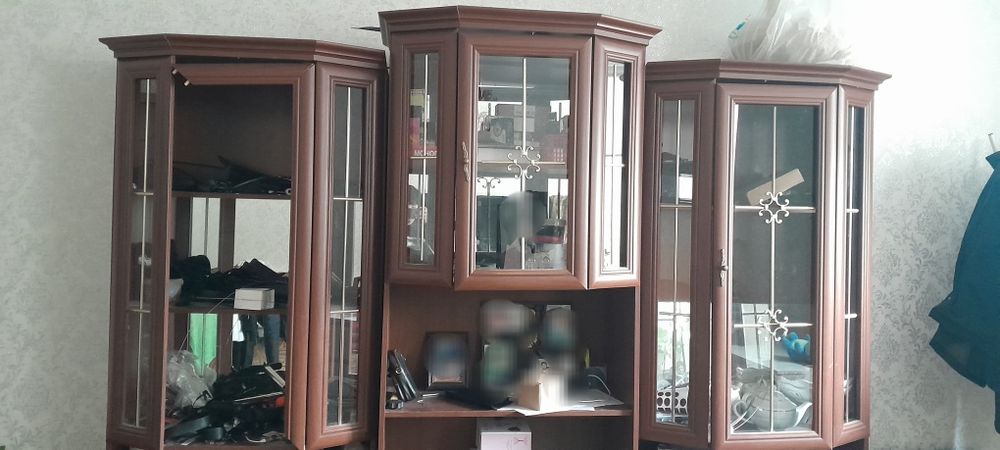 шкаф из дерева хароши