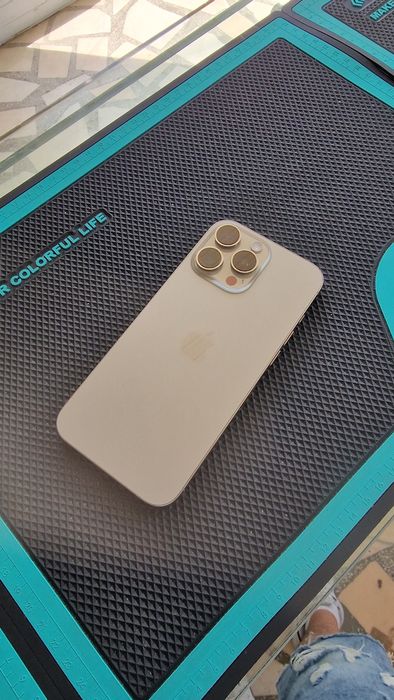 Apple iPhone 16 Pro Max 256GB – stare foarte bună, baterie 98%