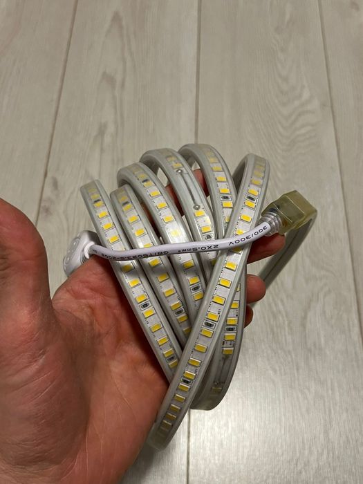 Banda Led waterproof 3 metrii pentru bucatarie etc