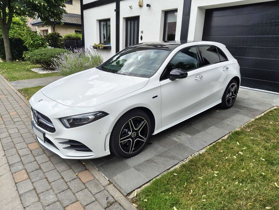 De vanzare Mercedes-Benz A250e