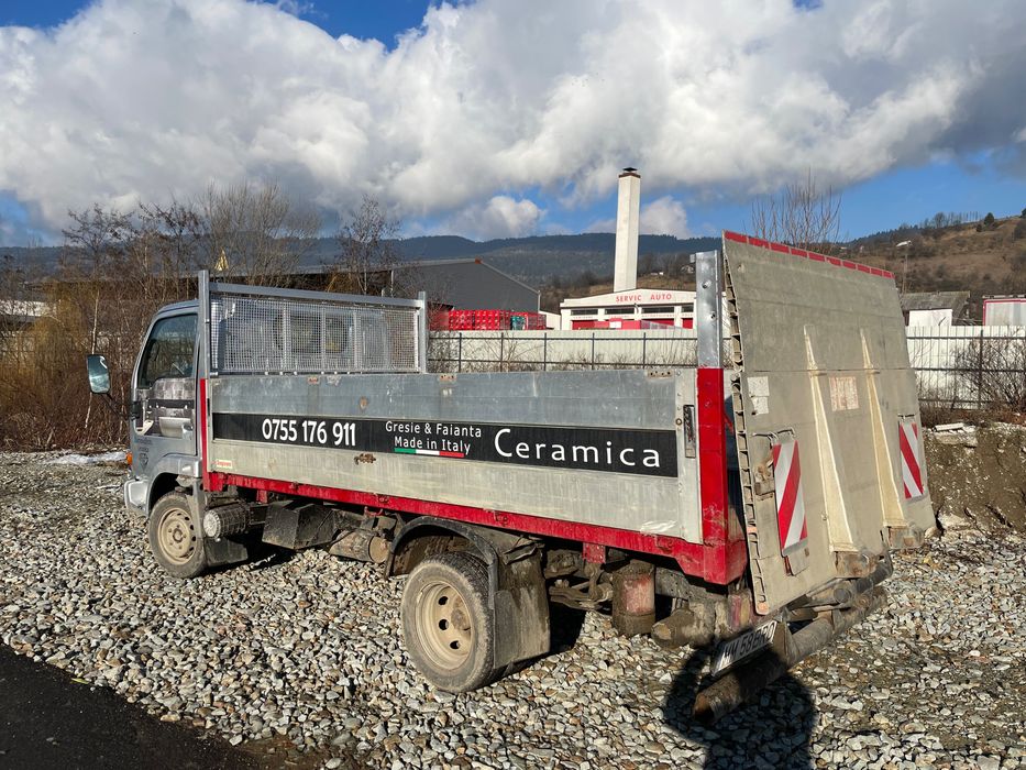 Nissan cabstar basculabil 2002