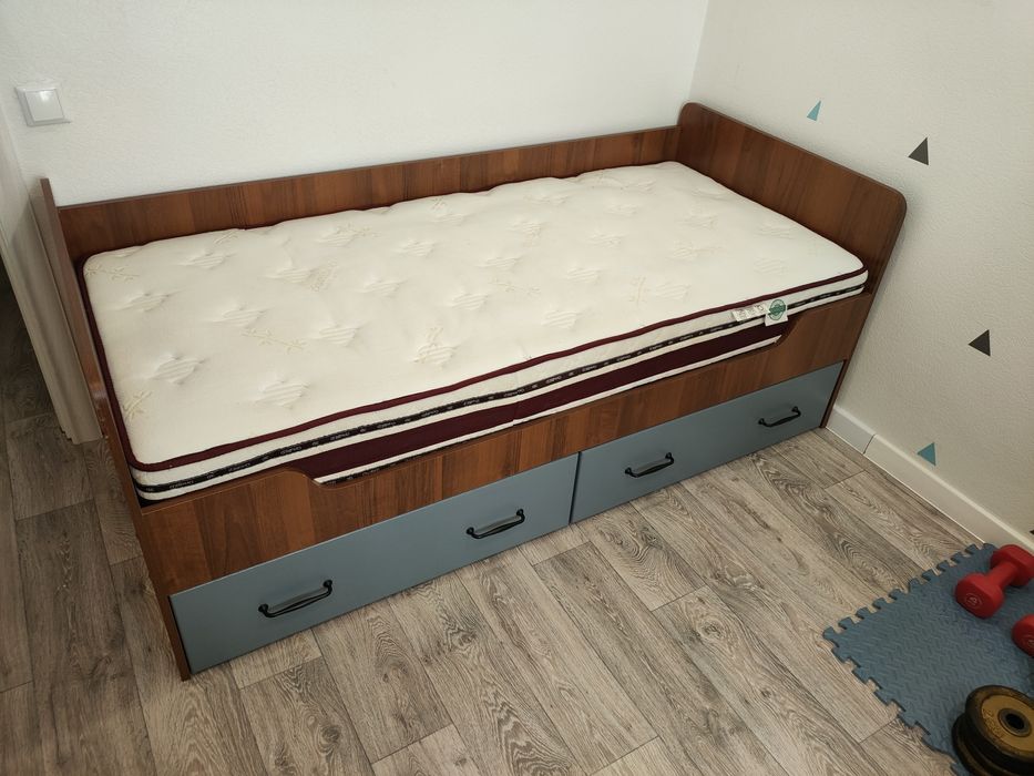 Кровать детская,, подростковая.