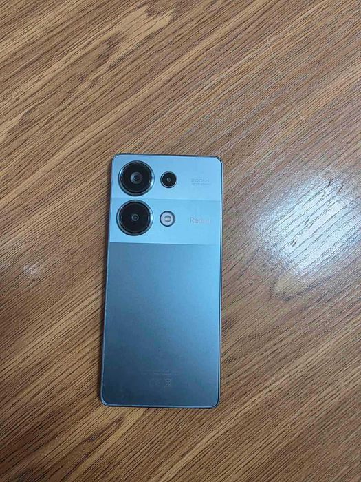 Продавам Redmi note 13 pro в перфектно състояние
