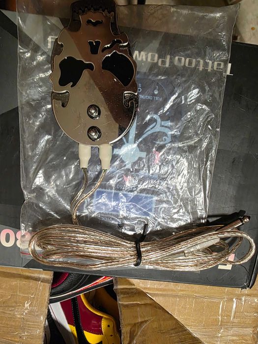 Pedala masina de tatuat pretpe bucata