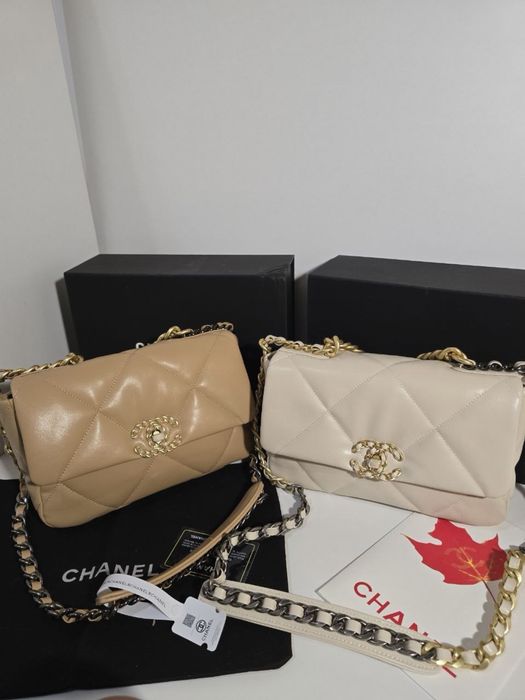 Дамска чанта Chanel 19 Flap Bag
