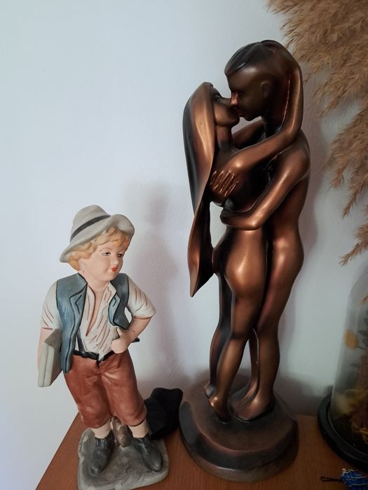 Statuete model deosebit