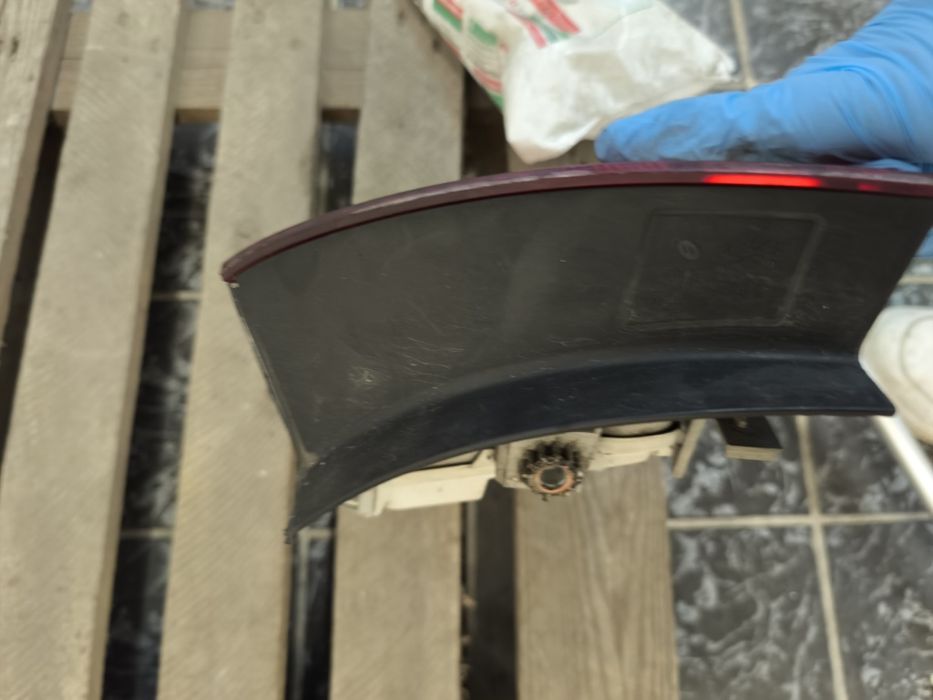 Задни външни/вэтрешни стопове за Ауди А4 Б7 (комби/седан)