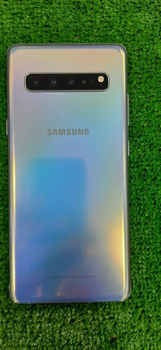 Samsung s10 5g 512 gb ekranida dogior