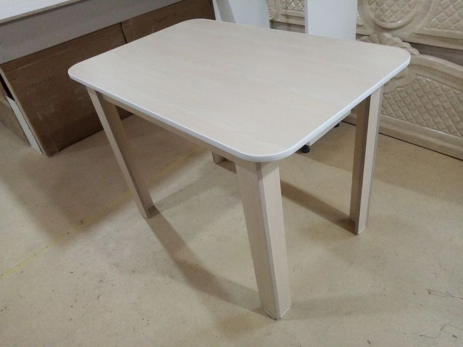 Продам новый кухонный стол!