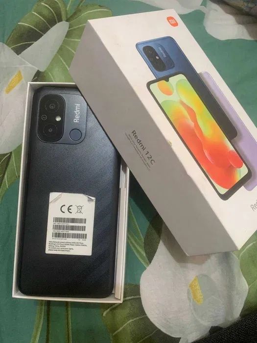 Продам свой Redmi 12c 64gb Black в отличьном состаяние
