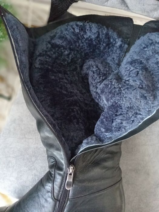 Сапоги кожа, цигейка б/у. Одевала пару раз.