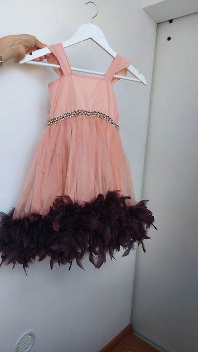 vand rochita eleganta fetita 3-5 ani